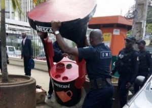 Côte d'Ivoire: Cabines, commerces autour des banques qui serviraient d'abris aux braqueurs, dégagés