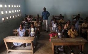 Côte d'Ivoire: Les cours du mercredi encore à  l'ordre du jour, une pétition en prélude à  une grève générale contre sa suppression, lancée