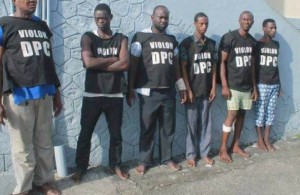 Côte d'Ivoire: Pour éviter une nouvelle évasion, les 5 malfrats présentés à  la presse lundi sous haute surveillance à  la Police criminelle