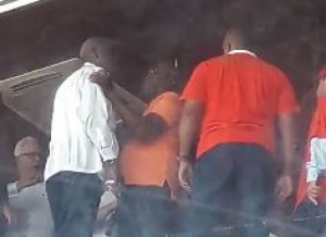 Cote d'Ivoire: Une affaire de «8000» tickets à  l'origine de la bagarre entre Sidy et son homologue marocain