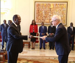 Côte d'Ivoire: Quatre nouveaux Ambassadeurs accrédités dans le pays  présentent leurs lettres de créances à  Ouattara