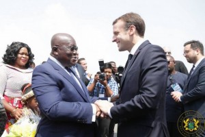 Ghana: Macron «inconnu» à  Accra, contraste frappant avec les projecteurs de l'Afrique francophone