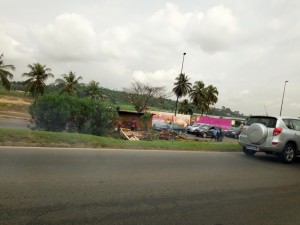 Côte d'Ivoire: Plateau, un camion se renverse au boulevard lagunaire et créé un embouteillage monstre