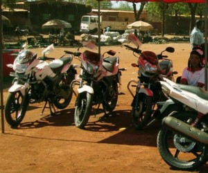 Burkina Faso: Des militaires tabassent des filles de joie après le vol d'une moto dans un bordel