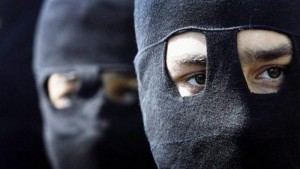 Egypte:  Un café ciblé  par des hommes masqués au Caire,  trois morts et cinq blessés