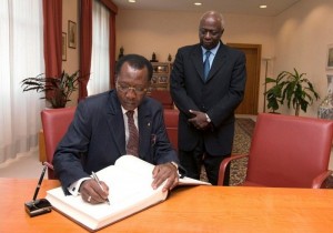 Tchad: Pour réduire les dépenses, Idriss Déby fait passer son gouvernement de 37 à  24 ministres