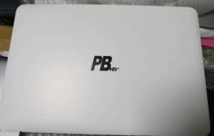 Cameroun: Don d'ordinateurs du président Biya, secoué par des accusations de détournements massifs, le gouvernement se justifie