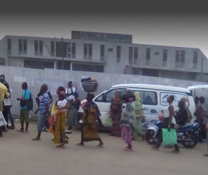 <img src='http://ow.ly/TtMKd' height='1' width='1'>Côte d'Ivoire: Abobo, un problème technique de validation et une pénurie de timbres, paralysent l'état civil de la mairie, les activités reprenn