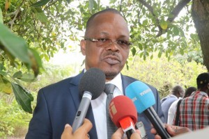 Côte d'Ivoire: Elections sénatoriales, Alain Lobognon, «cet argent ne servirait-il pas à  consolider les instruments d'élections crédibles en 2020? »