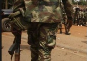 Côte d'Ivoire: Un faux militaire appréhendé par la police
