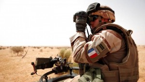 Mali:  Barkhane arrête  de «présumés terroristes» à  Menaka, des sources locales  parlent d'innocents