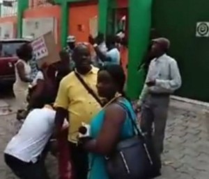 Côte d'Ivoire: Agence Emploi Jeunes, des travailleurs licenciés réclament le départ du ministre Sidy Touré