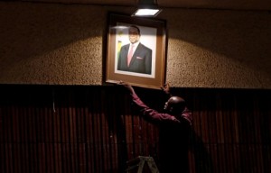 Zimbabwe: Mugabe a  eu peur d'un scénario libyen à  la « Kadhafi », selon  son ancien porte parole