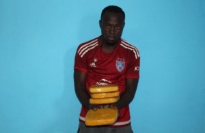 Côte d'Ivoire: Un convoyeur présumé dealer de drogue interpellé à  un corridor avec 4 kilos de cannabis