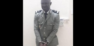Sénégal: L'incroyable histoire de Laye Ngom, un faux gradé des douanes qui a trompé sa famille et son entourage pendant 7 ans