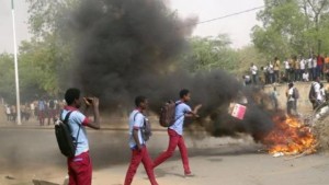 Tchad: Baisse des salaires, 60 arrestations lors d'une manifestation d'élèves en soutien aux enseignants