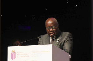 Sénégal: Akufo-Addo en super star à  Dakar devant Sall et Macron après son discours de feu au PME