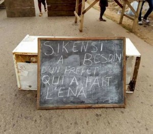 Côte d'Ivoire: Manifestation à  Sikensi pour la chefferie, le «départ»  du préfet réclamé