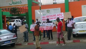 Côte d'Ivoire: Sit-in de protestation, des agents licenciés de l'Agence emplois jeunes appellent Ouattara au secours