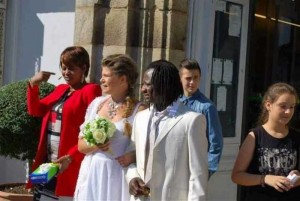 Côte d'Ivoire: Un artiste ivoirien retrouvé mort à  son domicile en France, son épouse suspectée par ses proches