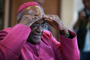 Afrique du Sud: Scandale sexuel à  Oxfam, Desmond Tutu renonce à  son rôle d'ambassadeur
