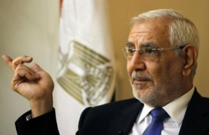 Egypte:  La police met aux arrêts  un opposant trop critique envers le pouvoir