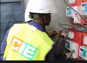 Côte d'Ivoire: Deux microbes  interpellés pendant qu'ils menaçaient un agent de la CIE