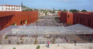 Sénégal: Dispositif spécial déployé au niveau des bà¢timents français à  Dakar, après l'attaque de Ouagadougou