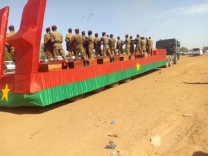 Burkina Faso: Attaque de Ouagadougou, les huit soldats inhumés après une cérémonie d'hommages