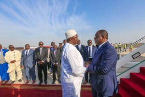 Sénégal-Gambie: 1er conseil présidentiel entre les deux pays, Sall accueilli en «libérateur»  à  Banjul