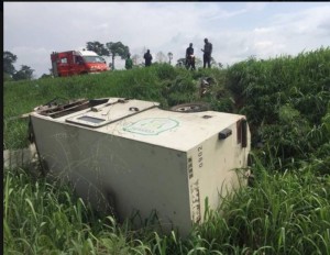 Côte d'Ivoire: Un véhicule de transfert de fonds fait une sortie de route, un mort