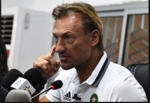 Maroc: Accusé par un joueur de monnayer les places en échange de cadeaux, Hervé Renard réagit