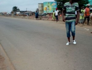 Côte d'Ivoire: Un passant en pleine causerie téléphonique dépouillé de son appareil à  Abidjan