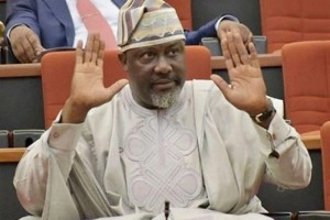 Nigeria: Etat de Kogi, le sénateur Dino Melaye recherché