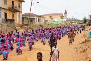 Côte d'Ivoire: Soro acclamé lors d'une passation de pouvoir de génération en pays Adioukrou