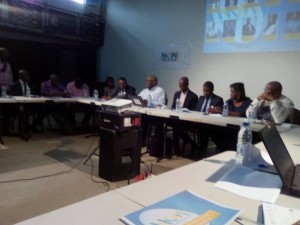 Cameroun: Présidentielle 2018, déjeuner avec le candidat Akere Muna, la presse se «régale»