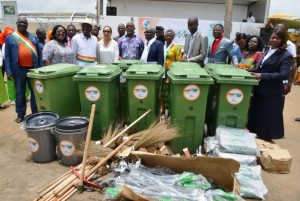 Côte d'Ivoire: Attecoubé, Anne Ouloto annonce le déguerpissement des installations anarchiques sur le boulevard de la concorde