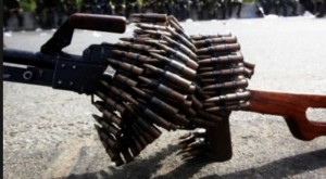 Côte d'Ivoire: Armes  de guerre, munitions et chargeurs saisis dans un véhicule  à  l'ouest, un policier blessé, deux suspects arrêtés