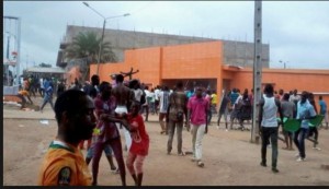 Côte d'Ivoire: Violences contre les agences de CIE à  Bouaké en 2016, 24 mois de prison ferme contre 19 accusés