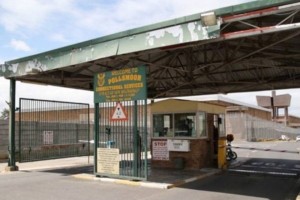 Afrique du Sud: Pourchassés par la police, des voleurs de voitures se cachent  en prison