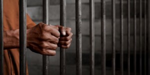 Afrique: Trois prisonniers s'échappent en sciant les barreaux de leur cellule en Suisse