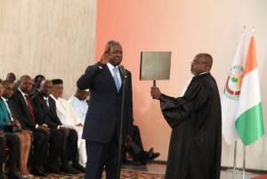 Côte d'Ivoire: Médiateur de la république, Adama Toungara a prêté serment en présence de Ouattara et des autres présidents d'institutions