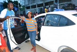 Côte d'Ivoire: Une heureuse gagnante d'Ivoire soutra à  Yopougon