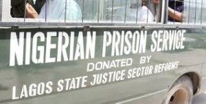 Nigeria: 182 prisonniers en fuite après une attaque armée dans le centre