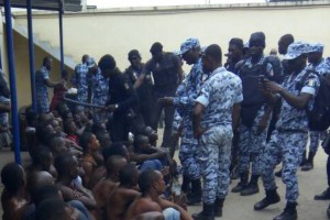 Côte d'Ivoire : Plus de 300 policiers menacés de  radiation ?