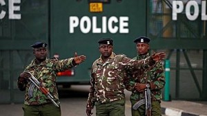 Kenya: Un véhicule de la police saute sur une mine, 8 morts