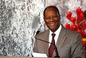 Côte d'Ivoire: Ouattara critiqué pour son «silence» de retour à  Abidjan à  20 heures
