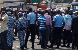 Côte d'Ivoire: L'audition des policiers menacés de radiation a débuté