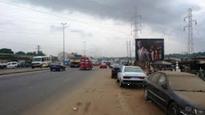 Côte d'Ivoire : Une bagarre entre transporteurs et syndicalistes paralyse la voie express Abobo-Adjamé