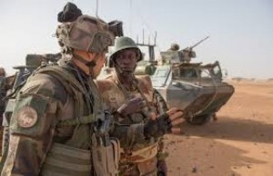 Mali: Une quinzaine de terroristes «mis hors de combats» à  Tombouctou